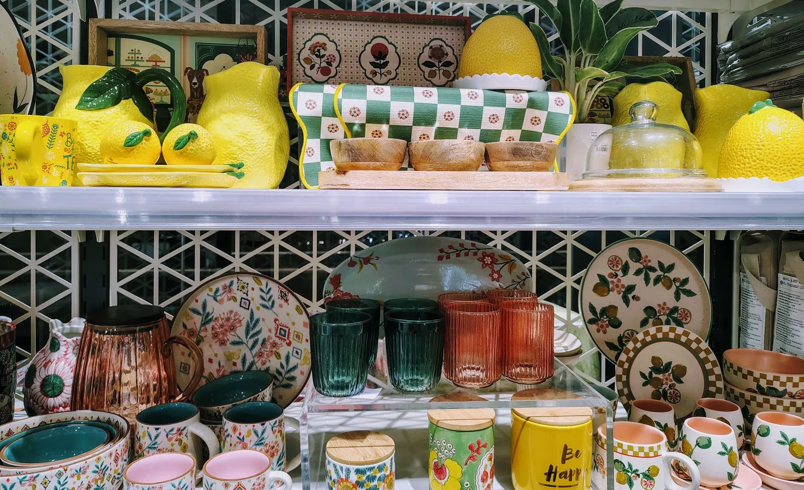 A Practical Guide to Mixing Ceramic Tableware